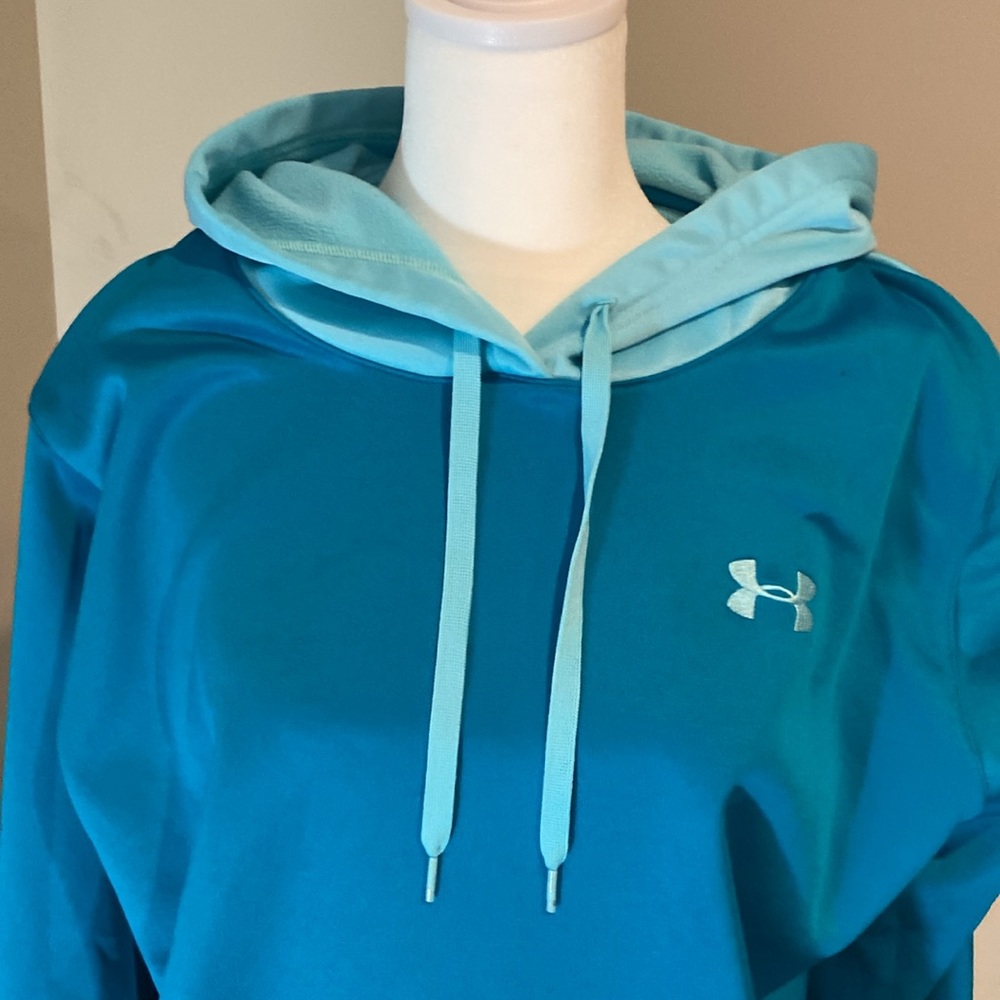 Under Armour Women’s Two Tone Teal Sweatshirt